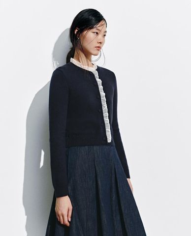  URBAN REVIVO - Áo khoác cardigan nữ tay dài viền bèo 