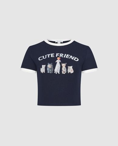  URBAN REVIVO - Áo croptop nữ cổ tròn tay ngắn in hoạ tiết 