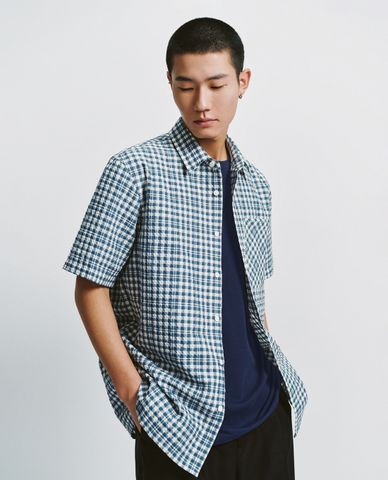  URBAN REVIVO - Áo sơ mi nam cổ bẻ tay ngắn sọc caro 