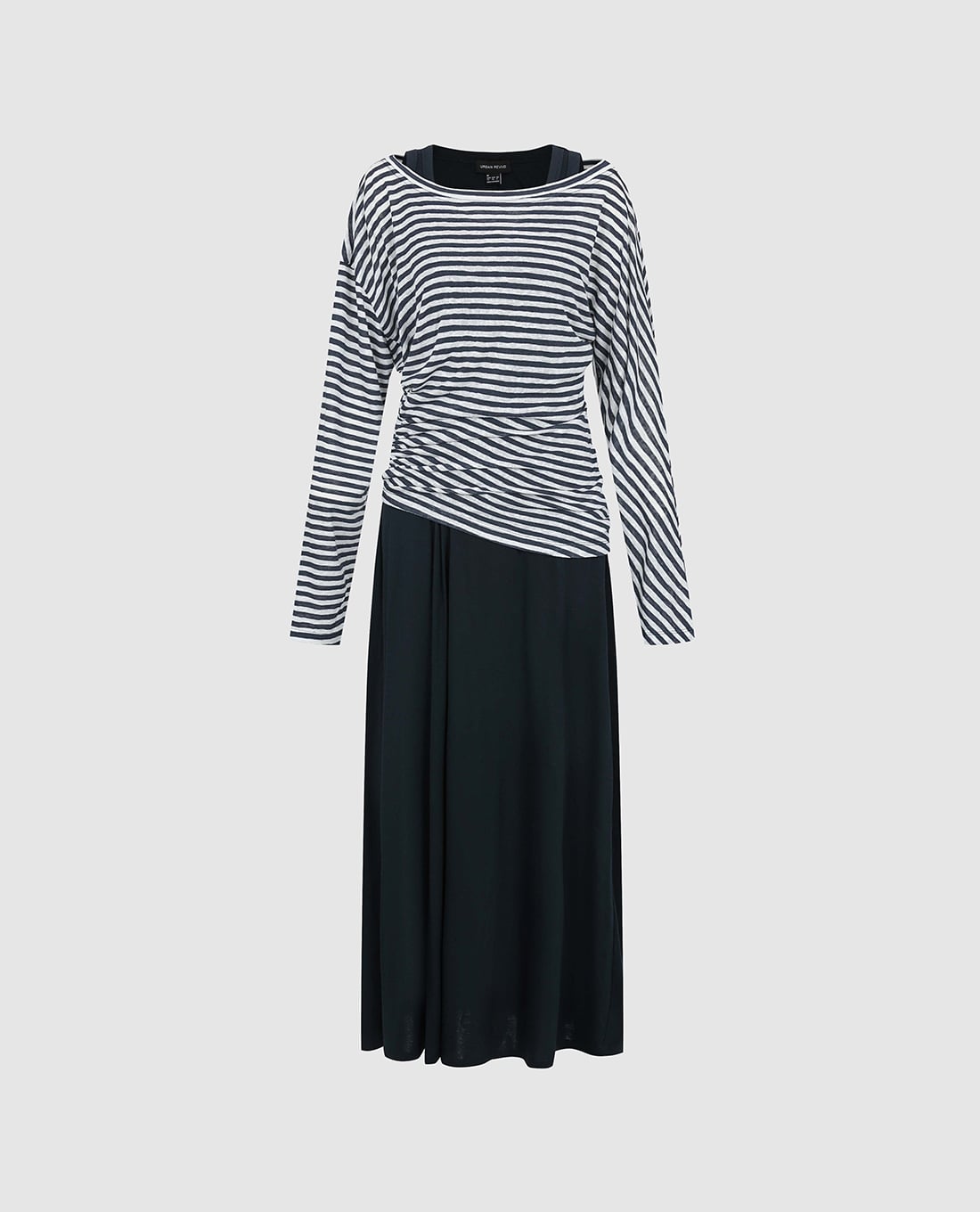 URBAN REVIVO - Đầm maxi tay dài kẻ sọc nhún eo