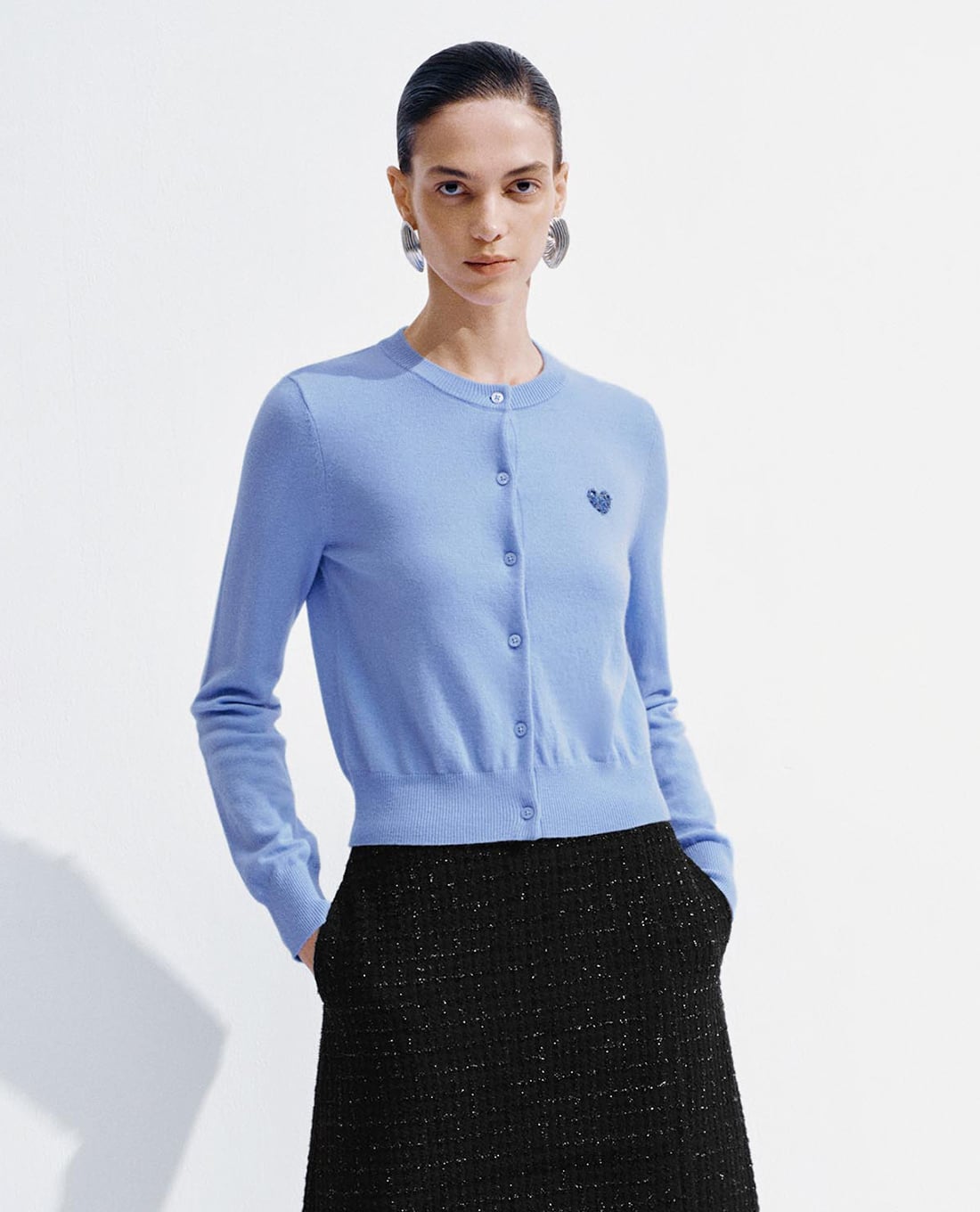 URBAN REVIVO - Áo khoác cardigan nữ cổ tròn tay dài phom ôm