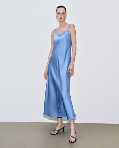  URBAN REVIVO - Đầm hai dây midi cổ V phom suông 