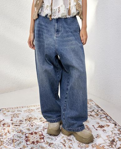  URBAN REVIVO - Quần jeans nữ ống rộng phom baggy 