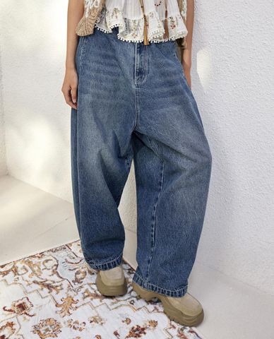  URBAN REVIVO - Quần jeans nữ ống rộng phom baggy 