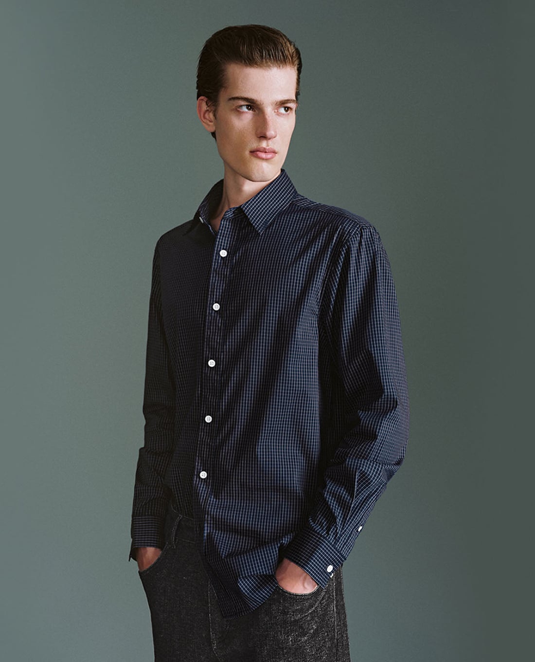 URBAN REVIVO - Áo sơ mi nam cổ bẻ tay dài phối caro