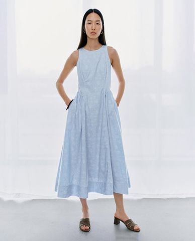  URBAN REVIVO - Đầm sát nách midi kẻ sọc thanh lịch 