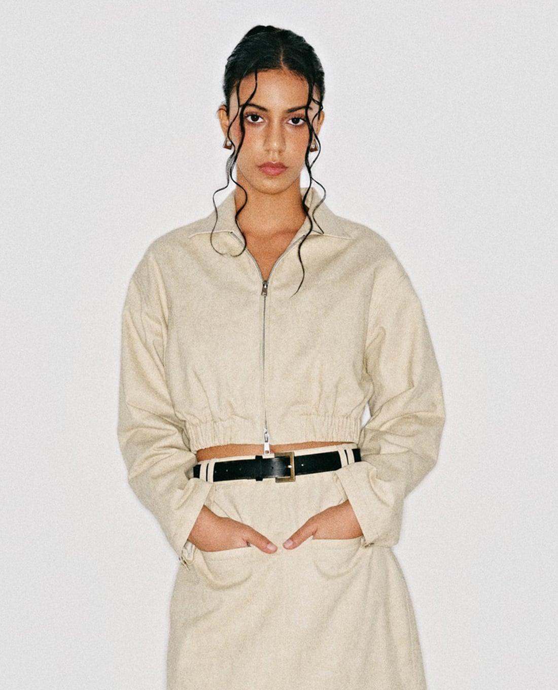 DEZUS - Áo khoác croptop nữ tay dài khóa kéo Asiana