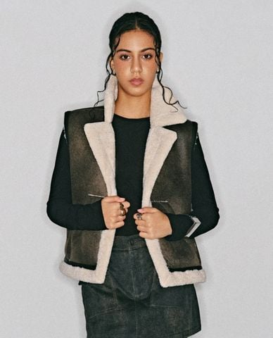  DEZUS - Áo khoác gilet nữ da lộn viền lông Lumiere 