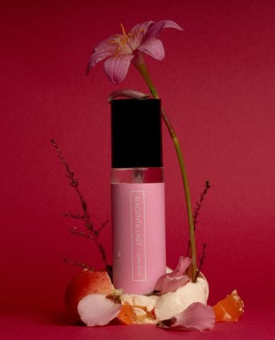 MUMCHIT - Nước hoa xịt quần áo Magenta Lady 