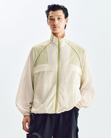  URBAN REVIVO - Áo khoác gió nam cổ trụ phối viền 