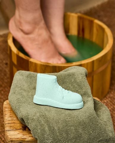  LUSH - Viên ngâm chân Put The Boot In 