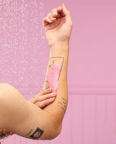  LUSH - Tẩy tế bào chết toàn thân Snow Fairy 