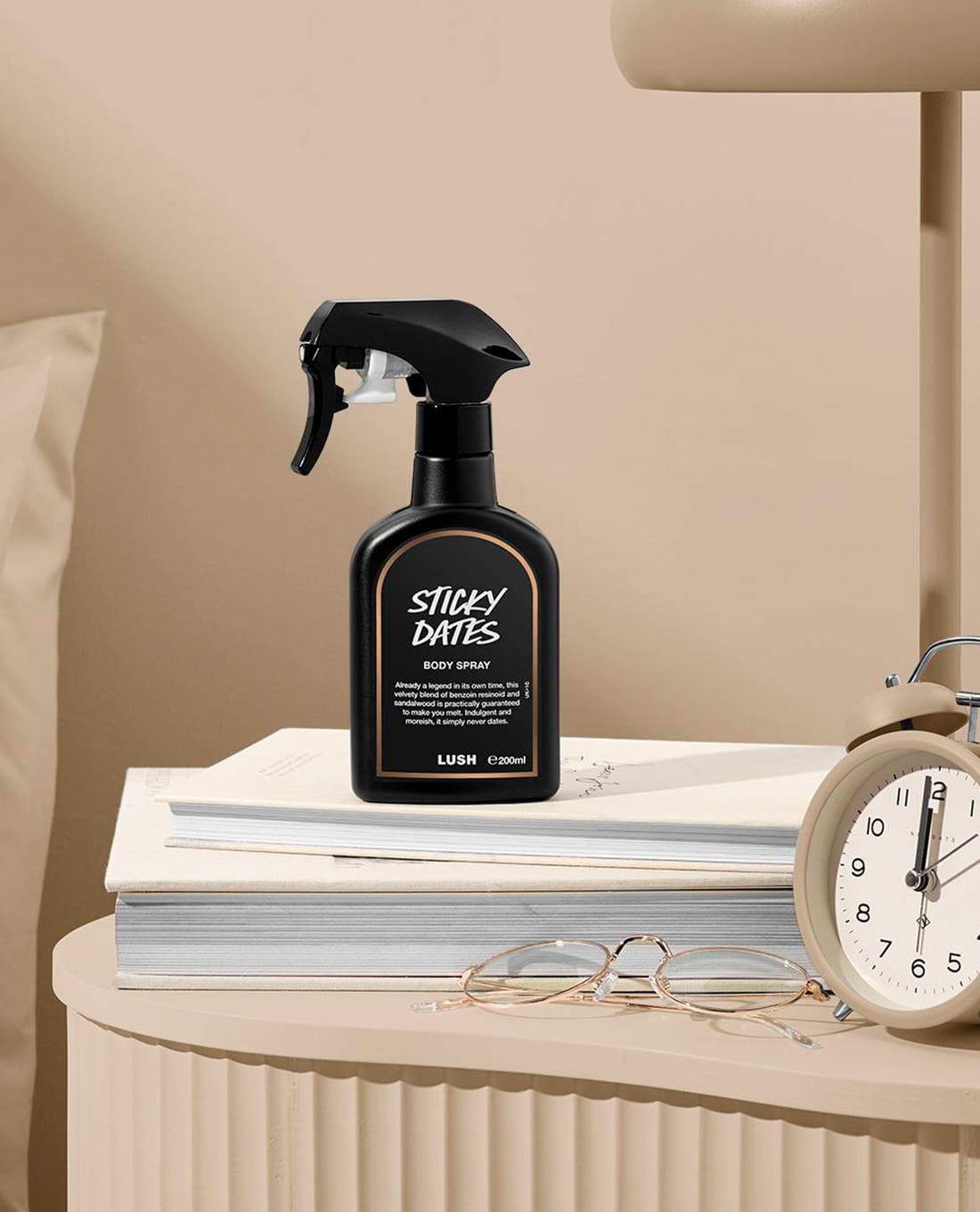 LUSH - Xịt thơm toàn thân Sticky Dates