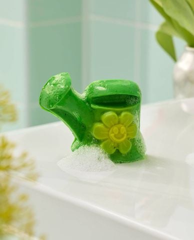  LUSH - Xà phòng tắm Mom's Garden 