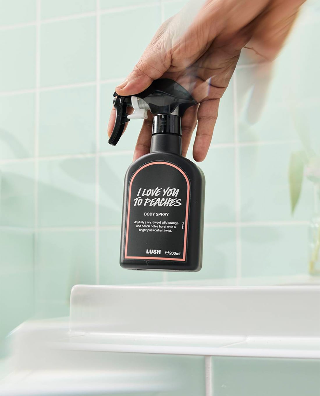 LUSH - Xịt thơm toàn thân I Love You To Peaches