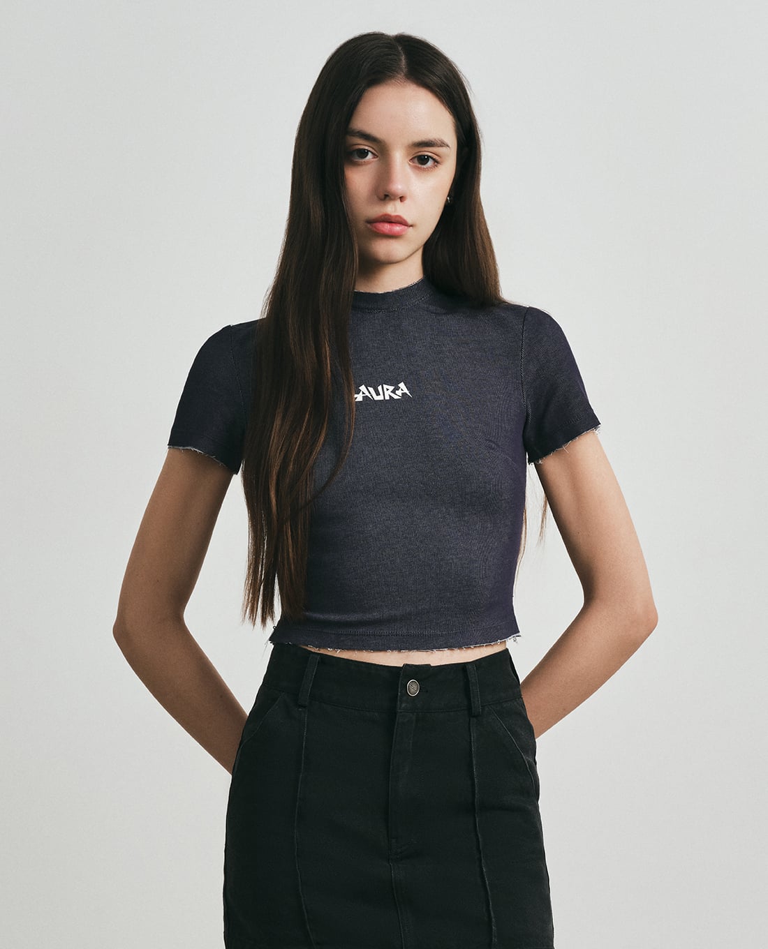 DEZUS - Áo croptop nữ cổ tròn tay ngắn phom ôm Delyra