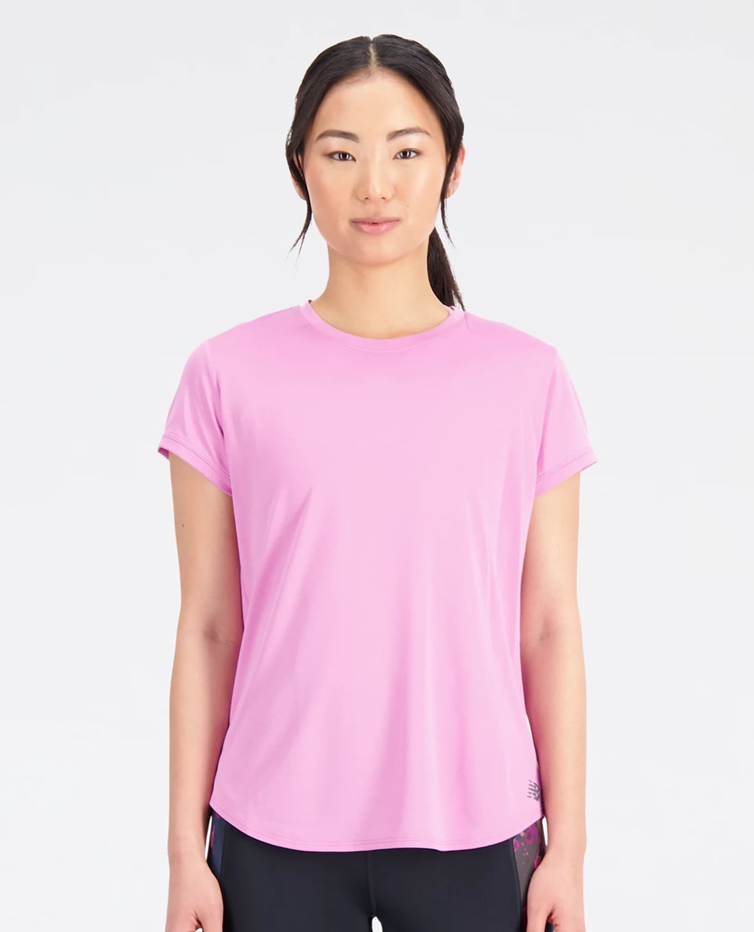 NEW BALANCE - Áo thun thể thao nữ cổ tròn tay ngắn