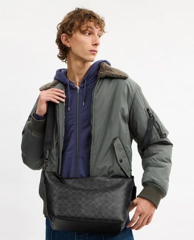  COACH - Túi đeo chéo nam Top House Signature Canvas 