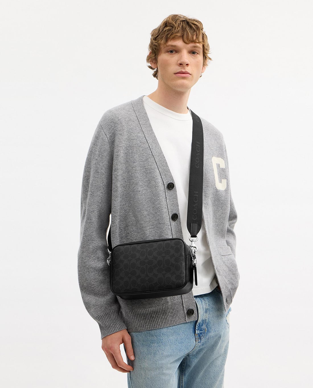 COACH - Túi đeo chéo nam Radio Camera In Signature Canvas