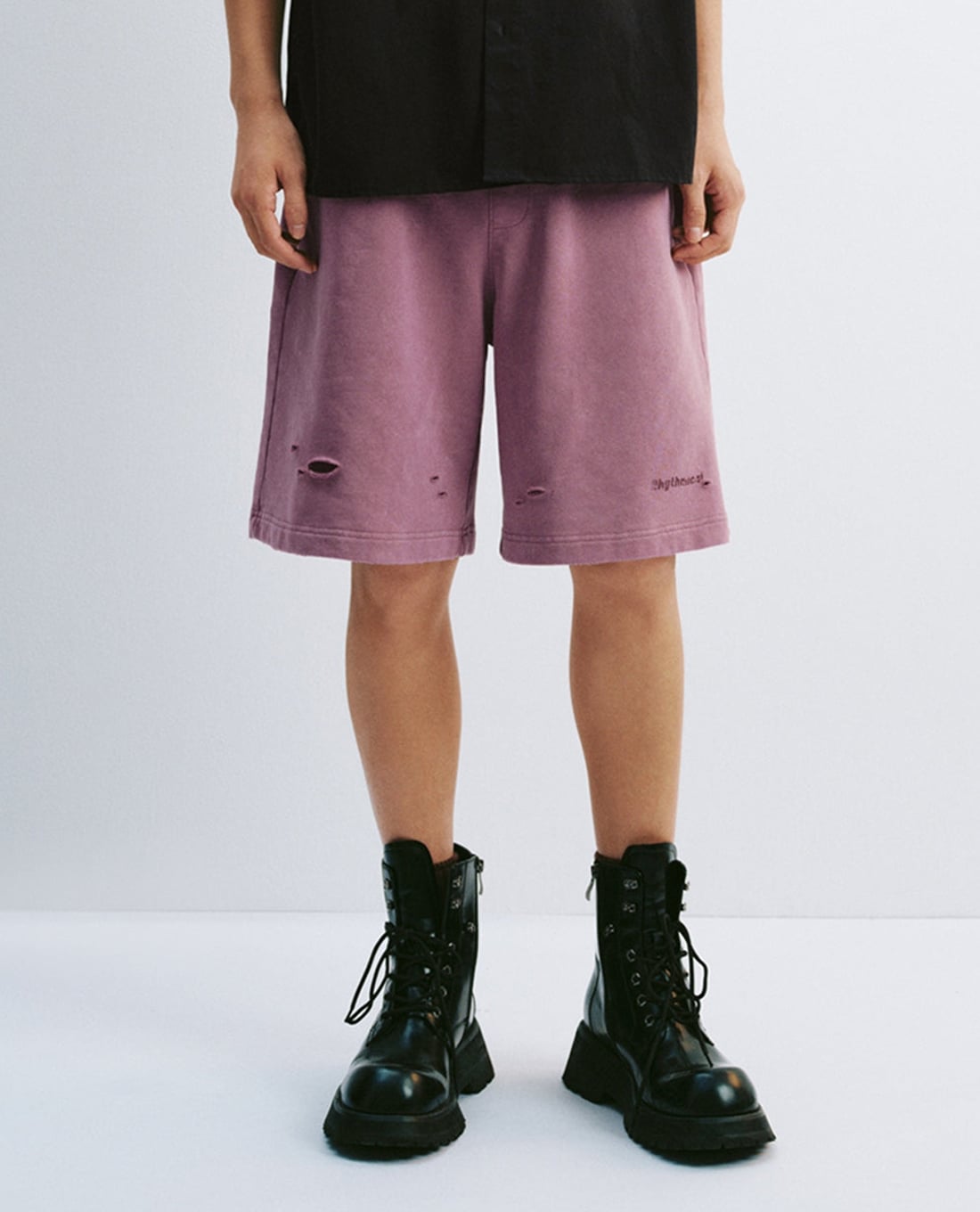 URBAN REVIVO - Quần short nam ống rộng lưng thun