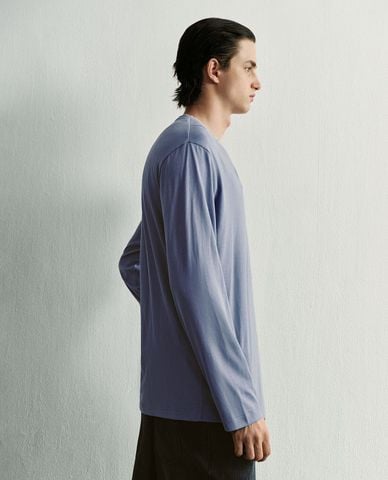  URBAN REVIVO - Áo thun nam cổ henley tay dài phối layer 