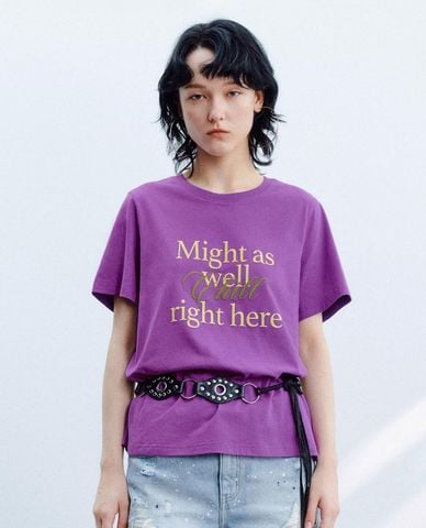  URBAN REVIVO - Áo thun nữ cổ tròn tay ngắn in chữ 