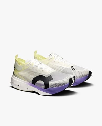  ON RUNNING - Giày chạy bộ nữ Cloudboom Strike 