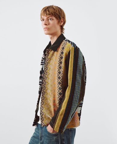  URBAN REVIVO - Áo khoác sơ mi nam tay dài nghệ thuật 