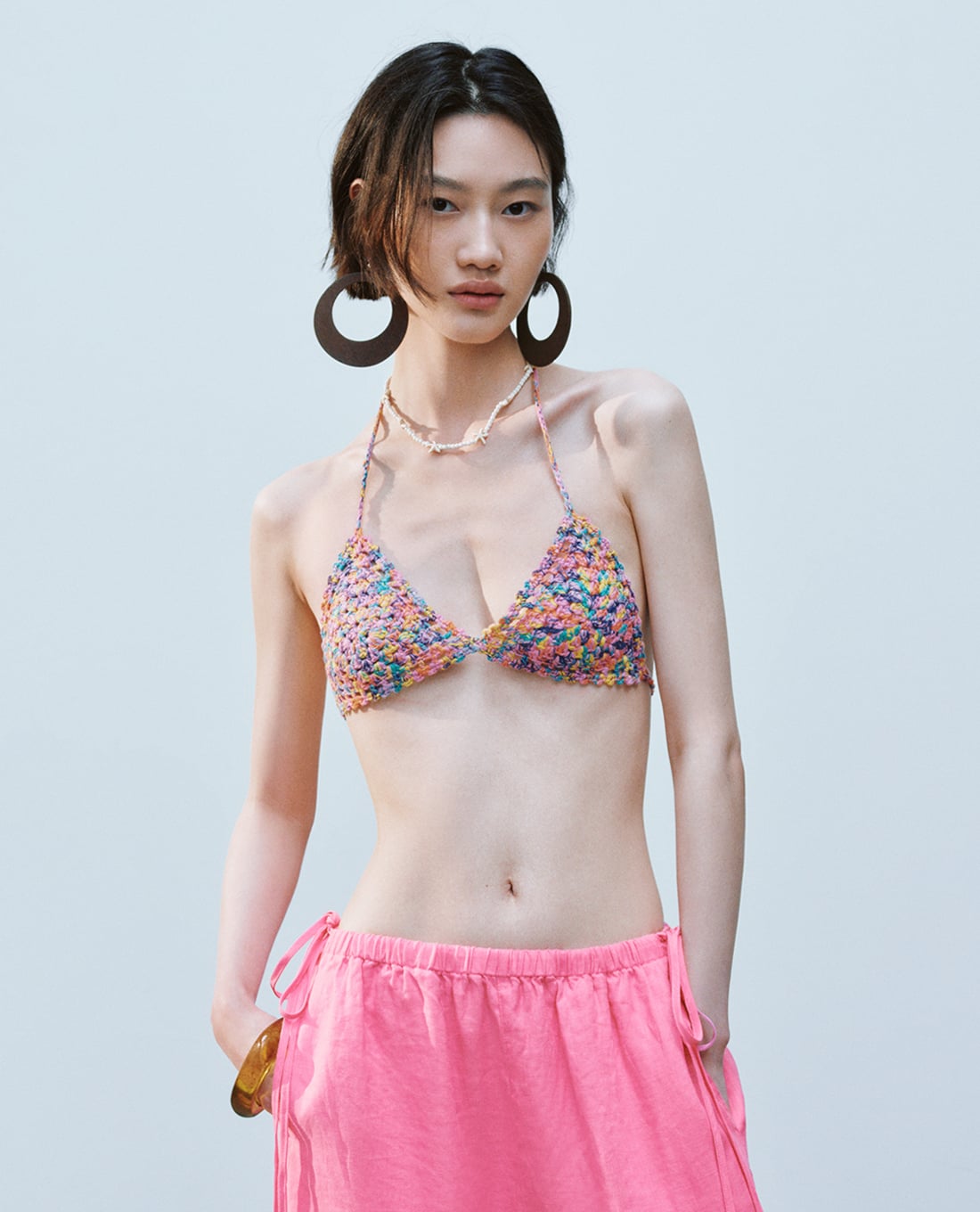 URBAN REVIVO - Áo kiểu bikini nữ móc len độc đáo