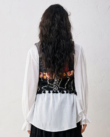  URBAN REVIVO - Áo khoác gilet nữ dệt kim tua rua 