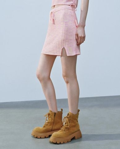  URBAN REVIVO - Chân váy dệt kim mini trẻ trung 