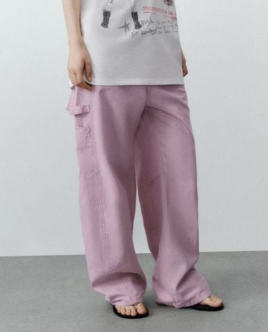  URBAN REVIVO - Quần jeans nữ ống rộng trẻ trung 