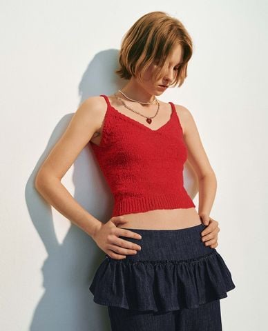  URBAN REVIVO - Áo hai dây nữ dệt kim phom croptop 