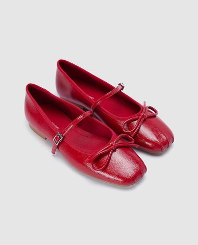  URBAN REVIVO - Giày búp bê nữ đế thấp mũi vuông phối nơ 