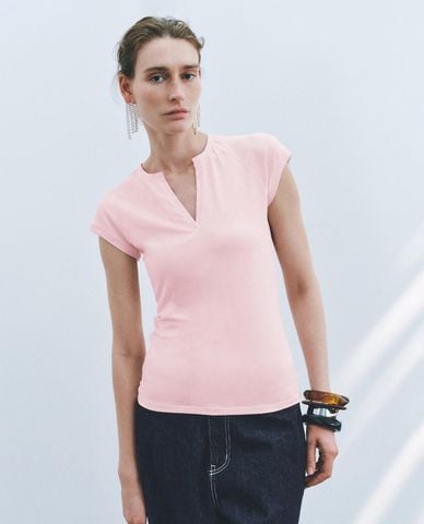  URBAN REVIVO - Áo thun nữ cổ V tay ngắn 