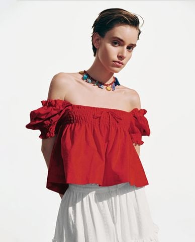  URBAN REVIVO - Áo kiểu nữ cổ vuông tay phồng nhún bèo 