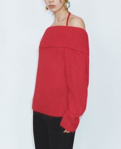  URBAN REVIVO - Áo dệt kim nữ trễ vai tay dài phom rộng 