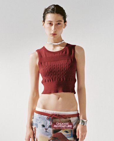  URBAN REVIVO - Áo sát nách nữ dệt kim phom croptop 