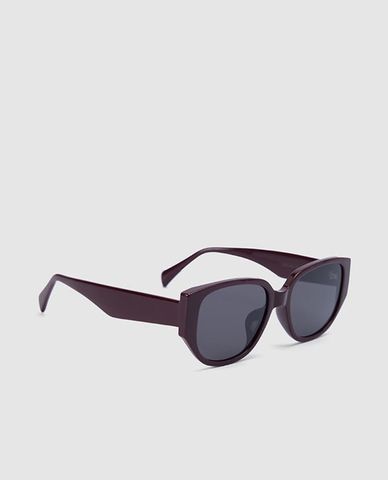  URBAN REVIVO - Kính mát nữ gọng vuông bản dày 