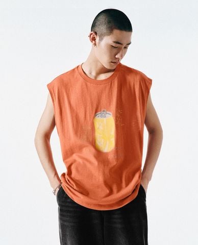  URBAN REVIVO - Áo sát nách nam cổ tròn in họa tiết 