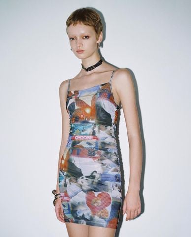  URBAN REVIVO - Đầm body mini hai dây in họa tiết 