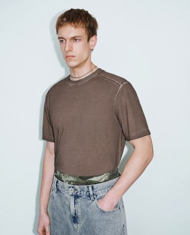  URBAN REVIVO - Áo thun nam cổ tròn tay ngắn thời trang 