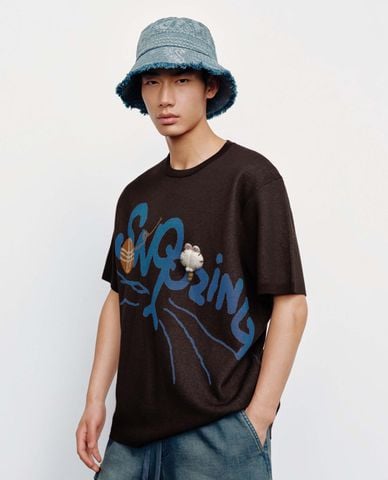  URBAN REVIVO - Áo dệt kim nam cổ tròn tay ngắn in hình 
