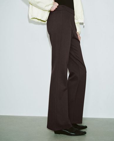  URBAN REVIVO - Quần nữ ống loe lưng cao thanh lịch 