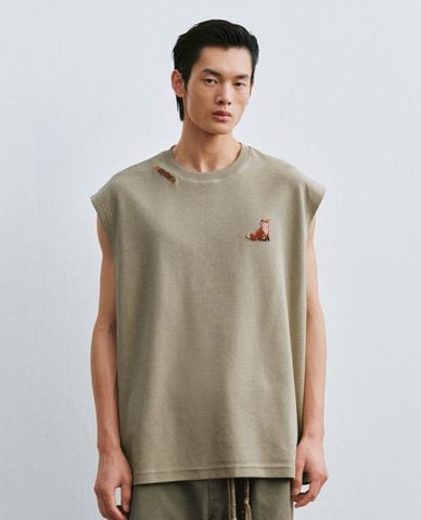  URBAN REVIVO - Áo sát nách nam cổ tròn thêu hình 