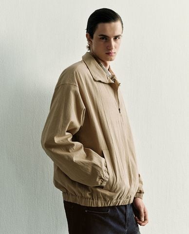  URBAN REVIVO - Áo khoác bomber nam cổ bẻ tay dài khóa kéo 
