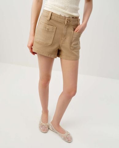  URBAN REVIVO - Quần short jeans nữ túi đắp khuy vân 