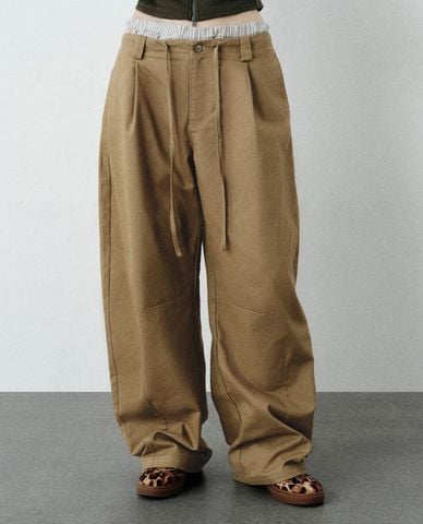  URBAN REVIVO - Quần nữ ống rộng lưng thun phối dây rút 