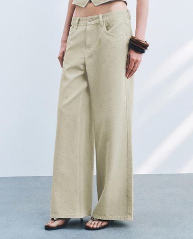  URBAN REVIVO - Quần jeans nữ ống rộng đính đá lấp lánh 