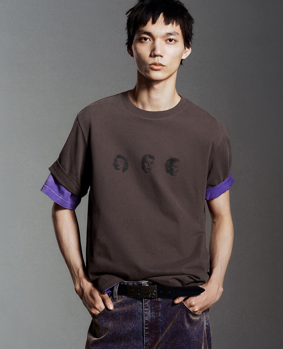 URBAN REVIVO - Áo thun nam cổ tròn tay ngắn in họa tiết